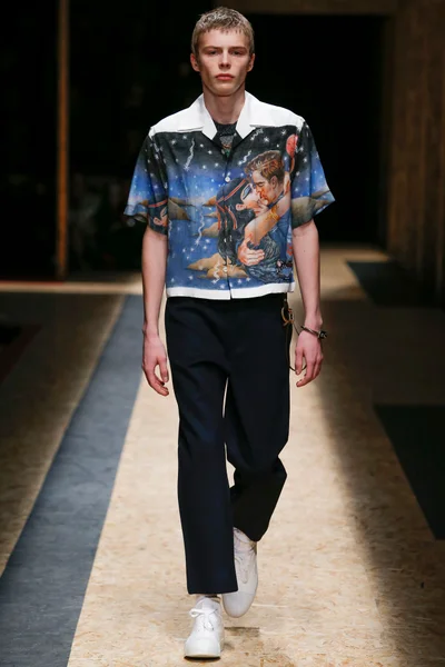 Look 4